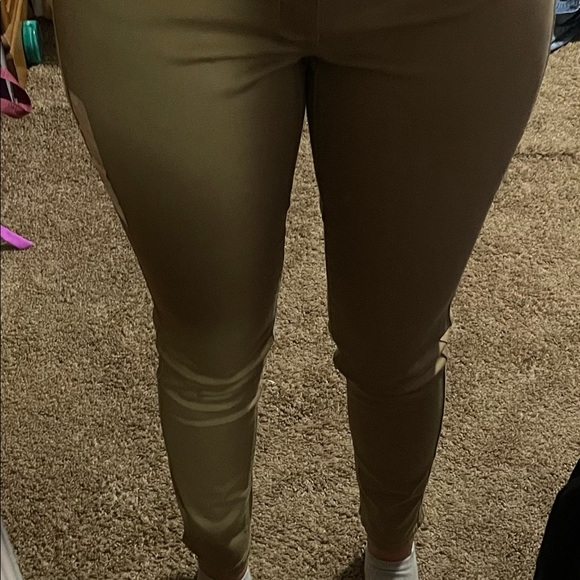 Universal Thread Goods Company Size 10 Khaki Pants - Picture 4 of 6